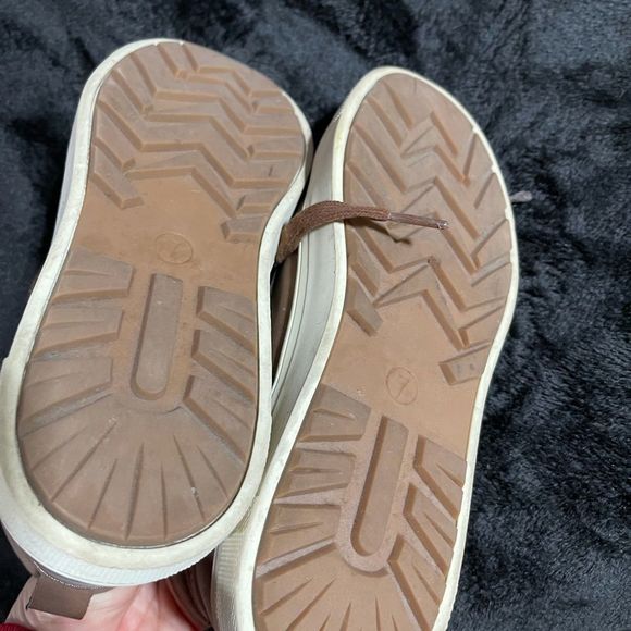 Tan Leather High-Top Sneaker - Picture 10 of 11